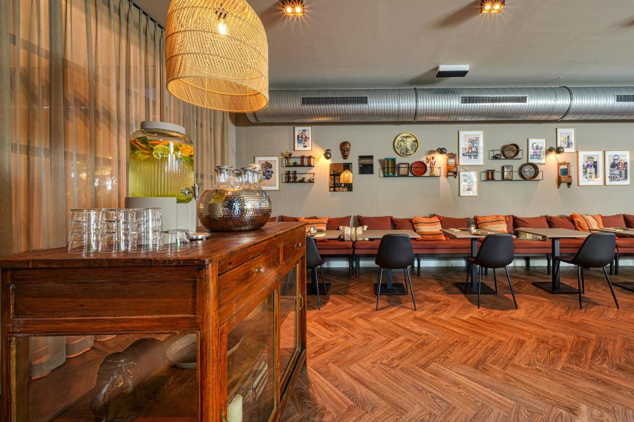 NYCE Hotel Bonn Buitenkant foto