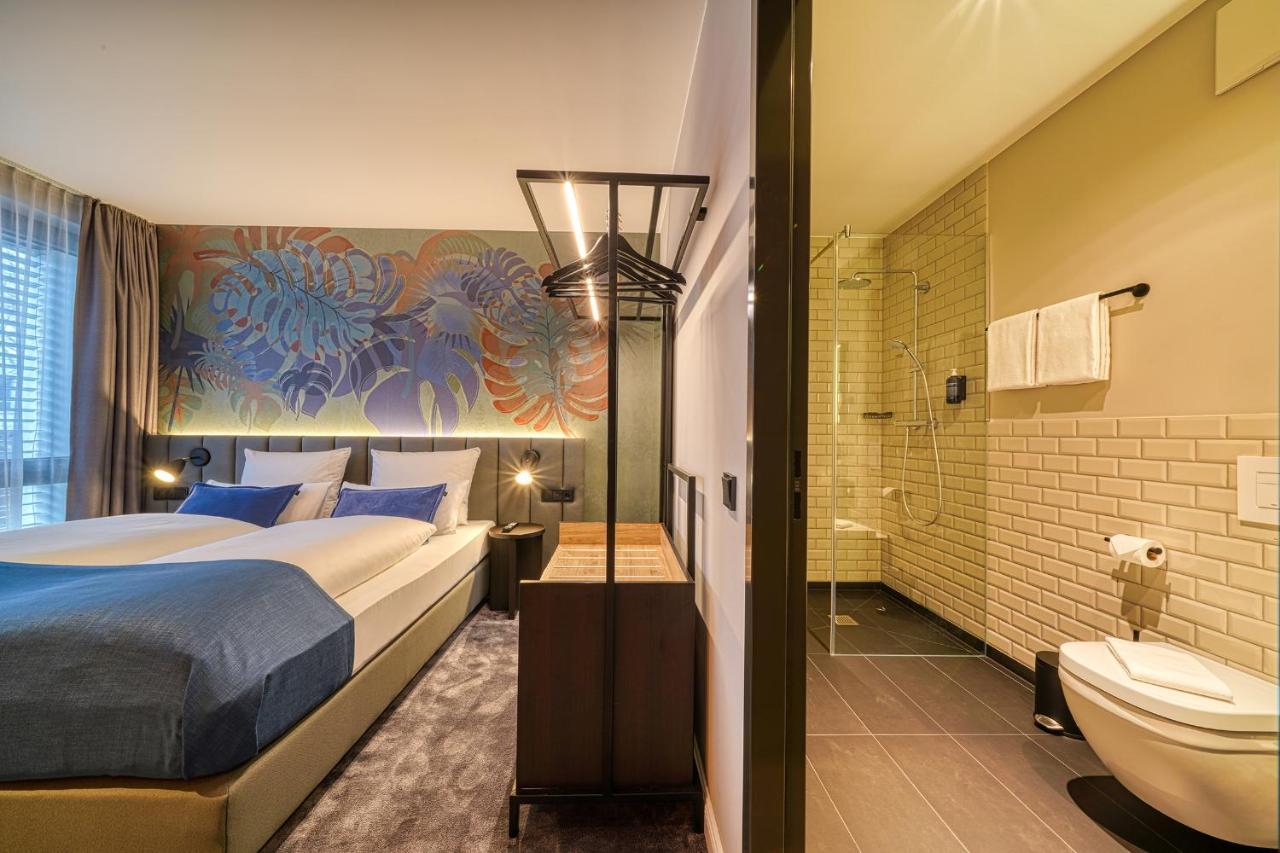 NYCE Hotel Bonn Buitenkant foto