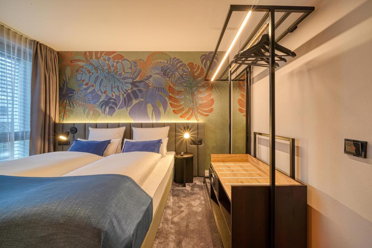 NYCE Hotel Bonn Buitenkant foto